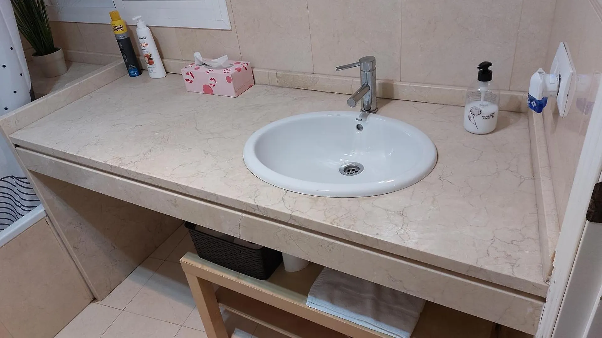 Apartment Callejon De La Luz Seville Spain